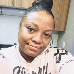 Meet your Posher, Catina